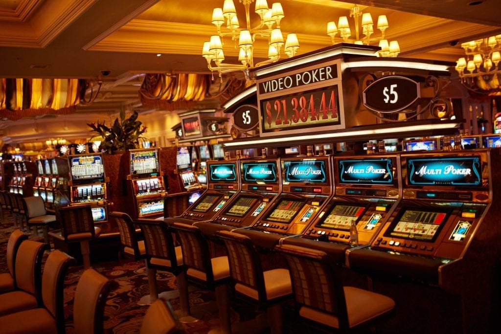 hollywood casino app free credits